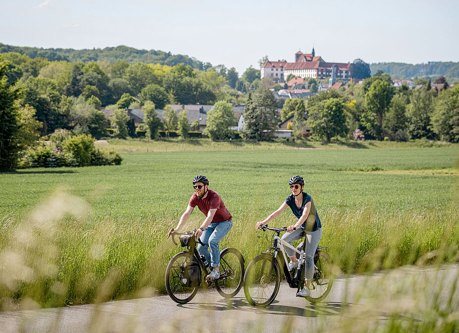 ADFC-Qualitätsradroute Grenzgängerroute Teuto/Ems ADFC-Qualitätsradroute Grenzgängerroute Teuto/Ems