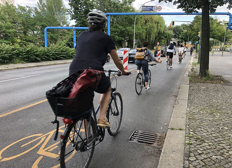 Popup-Bikelane in Berlin Popup-Bikelane in Berlin
